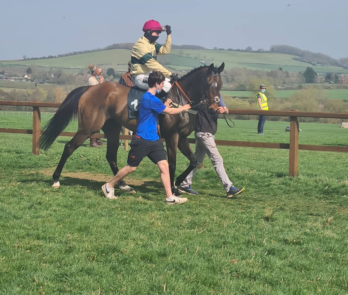 braysdown's tweet photo. π₯³Nice to start the season off again with 'Twig' Winning today at Maisemore Park point to point π
Congratulations @beaumorgan15 - first ever ride and its a winner! ππ
@lucamorgan99
@Georgia14523390
#BraysdownStables
#Gopointing
#Maisemoreparkpointtopoint
#firstridefirstwin https://t.co/1ZLbaIoHzr