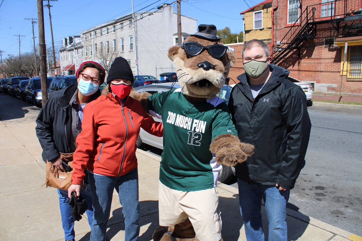 MuchZoo's tweet photo. We saw a lot of familiar faces at the South of Penn kickoff cleanup! Together we make the community a better place. https://t.co/7q9MpVa74z