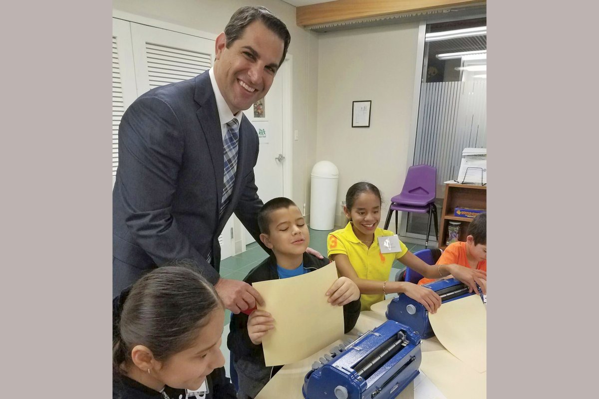 FloridaTrend's tweet photo. #MiamiDade business roundup: @childrenstrust tackling social issues, awards $1.6M to 22 projects. https://t.co/Rf3tDqwqXR #FloridaBusiness #FloridaNonprofits https://t.co/SgTkVPHy50