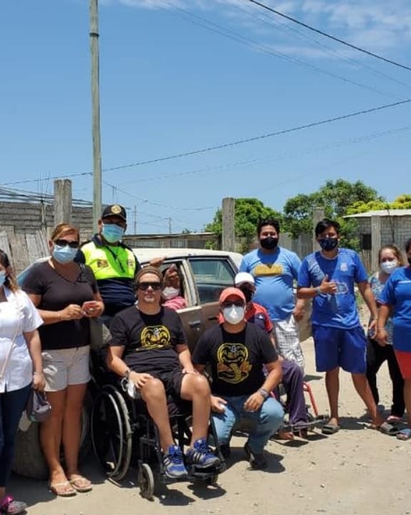 incluevolucion's tweet photo. 📍¡Llegamos a #SantaElena! 
Seguimos con las jornadas de prevención realizando gratuitamente pruebas #Covid_19 a #PCD y sus familias. 

🤝 Gracias a fundación @yopuedoec @miladoproyectos y @CTEcuador por su apoyo. 💪♿

#InclusiónEsEvolución https://t.co/xv5ZZVs1Bh