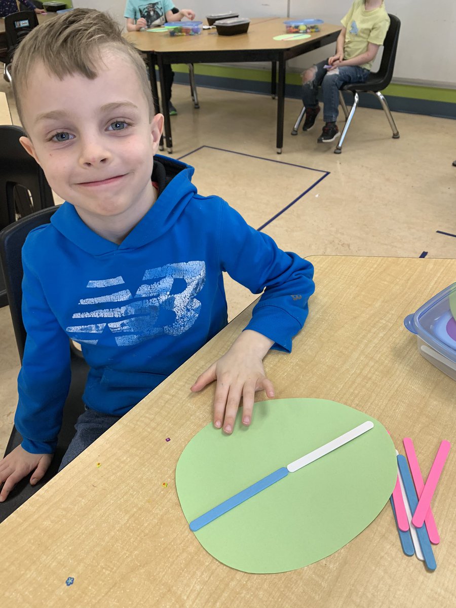 bluecastle24's tweet photo. Measuring the length of eggs with popsicle sticks and bunnies. @QEPSKnights https://t.co/sLHg7HIvyl