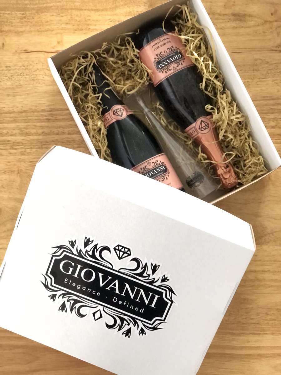 GIOVANNIE_SA's tweet photo. Order now 🍾🍾🍾🍾🍾
#giovanni#giovanniworldwide
##Giovanni#MCC#southafrica #FamilyMeeting #cyril #NoxoloGrootboom #Ramaphosa 
#MethodeCapClassique🔞
@giovanni_gvnsa 
Cell. 063 244 4709

Email. giovanni.gvnsa@gmail.com https://t.co/MlO2K6177u
