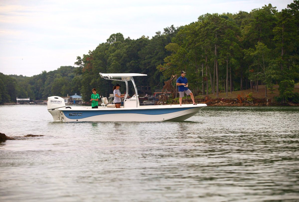 carolina_skiff's tweet photo. Your next adventures awaits in the 23 LS. #JoinTheLifestyle #carolinaskiff #23LS https://t.co/aFcWDWsQp8