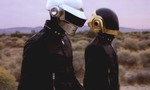 HouseofDaftPunk's tweet photo. Daft Punk filmed by Daft Punk in 2006 https://t.co/T8DHiBXa41