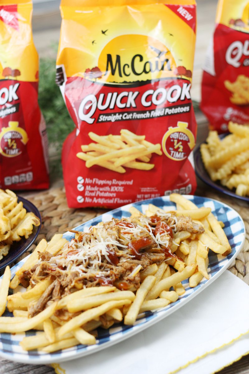 MostlyHomemade's tweet photo. #ad These quick and easy Pulled Pork Fries are the perfect dinner on a busy weeknight! McCain® Quick Cook Fries topped with leftover pulled pork and cheese – great to have on hand for company, too! @McCainFoodsUSA  #mccainquickcookpotatoes https://t.co/tSQ5aj1BSW https://t.co/o7vJ6VOQUm