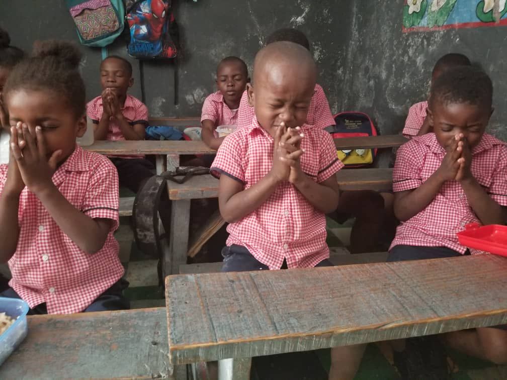 Trinity_HOPE3's tweet photo. 5 ways to get your donations matched: 1. Employee/Employer Giving, 2. Share the HOPE Annual Events, 3. New Reoccurring Donations, 4. RoundUP Donations and 5. School Sponsorship. If you would like to learn about any of these ways to double your donation, please reach out. https://t.co/pqUiqIutEb