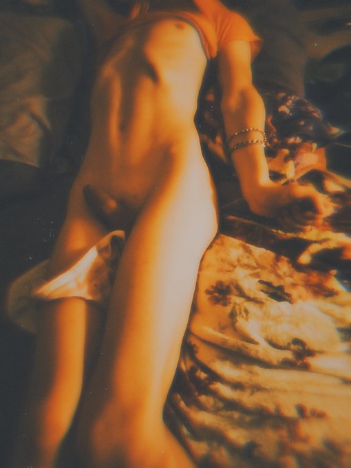Rub your dick on my buns??
????????????
#femboy #gay #twink #nsfw #butt #ladyboy #cuteboy #lewd #trans
