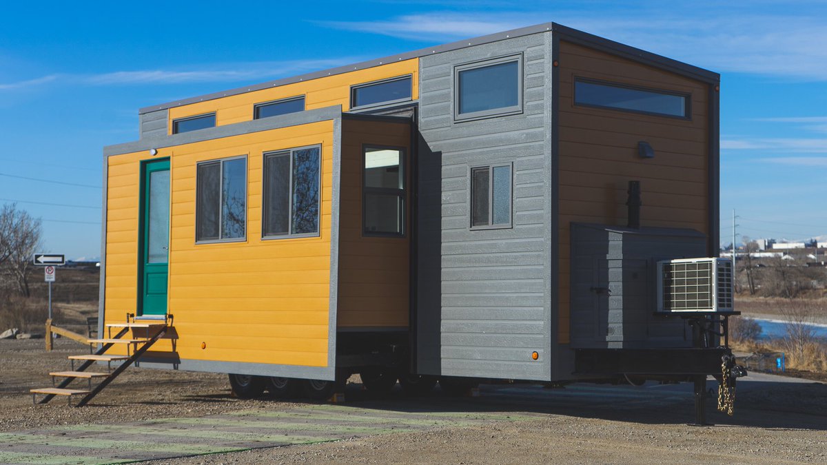 ZStinyhomes's tweet photo. 28’ Aurora in all its glory. Get away this summer  in a ZeroSquared tiny home! If you like what you see check out https://t.co/RBWgWrs97t https://t.co/YAB0feJqvd