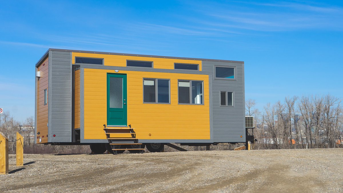 ZStinyhomes's tweet photo. 28’ Aurora in all its glory. Get away this summer  in a ZeroSquared tiny home! If you like what you see check out https://t.co/RBWgWrs97t https://t.co/YAB0feJqvd