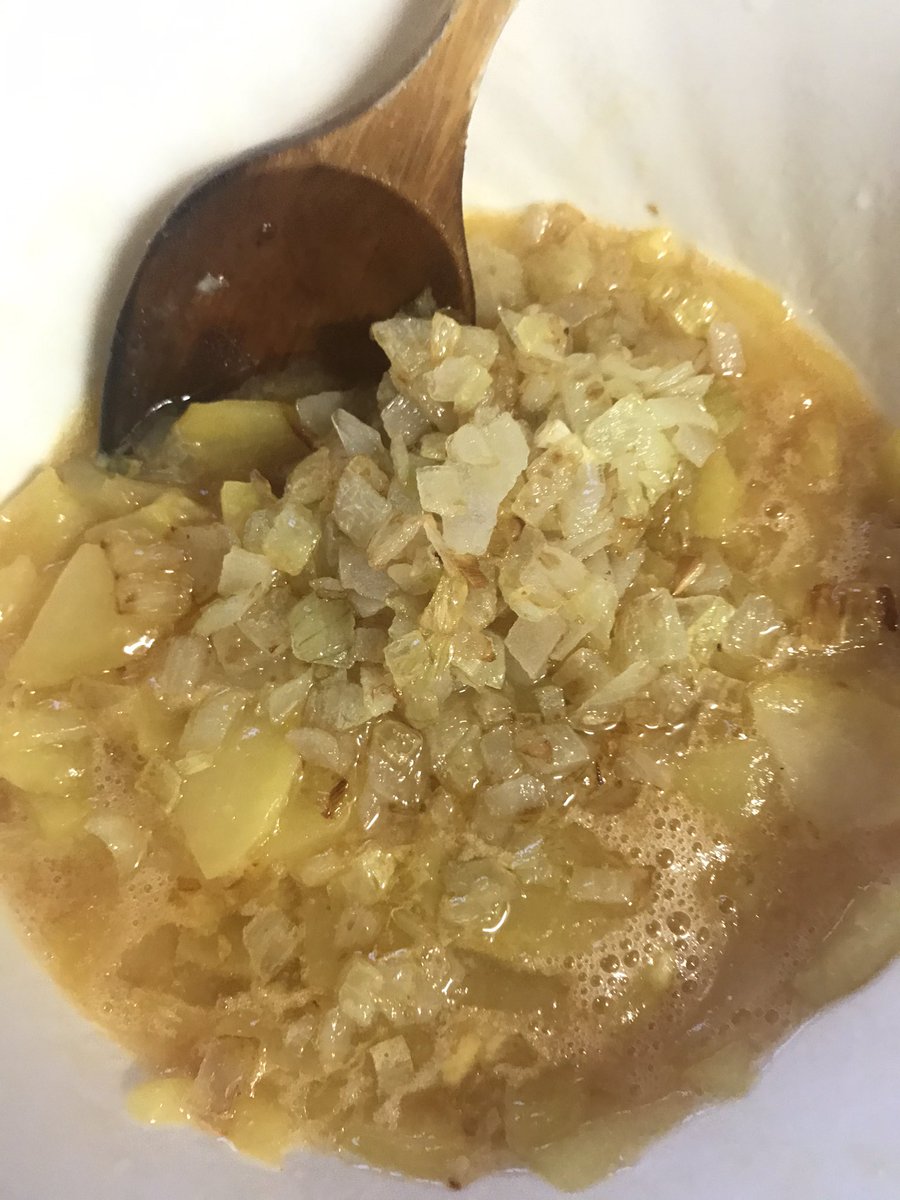 sergicarques's tweet photo. El dolç moment on les patates i l’ou es troben amb la ceba...
#Gastronomia #food #menjarbe https://t.co/5a5UmA6WL6