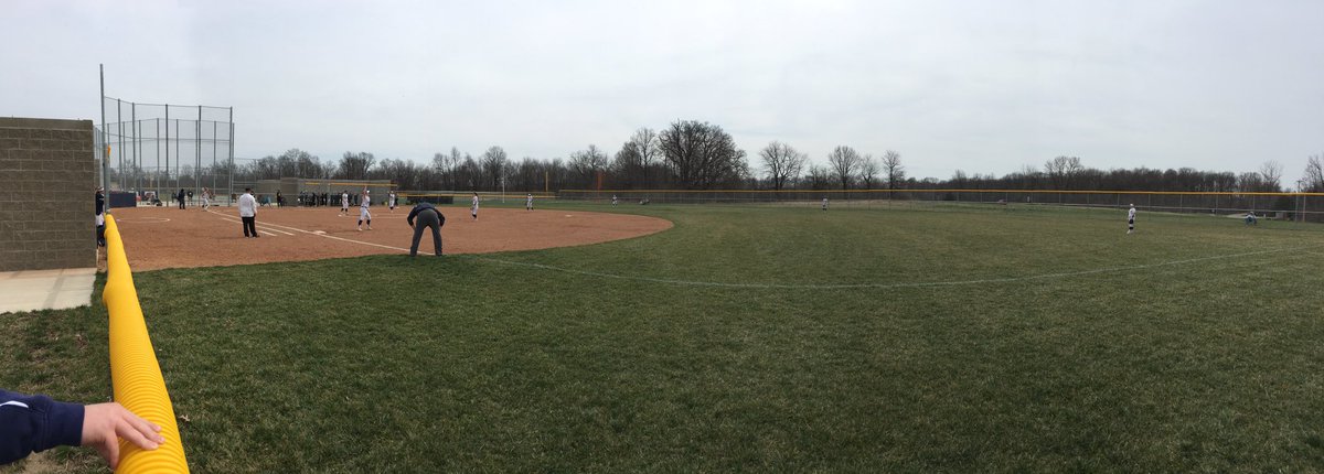 SnapperVillas's tweet photo. GAME TIME!!! Had to stop by and support the Snappers Softball team today! #gosnappers#springsoftball https://t.co/YoWsDiIPKD