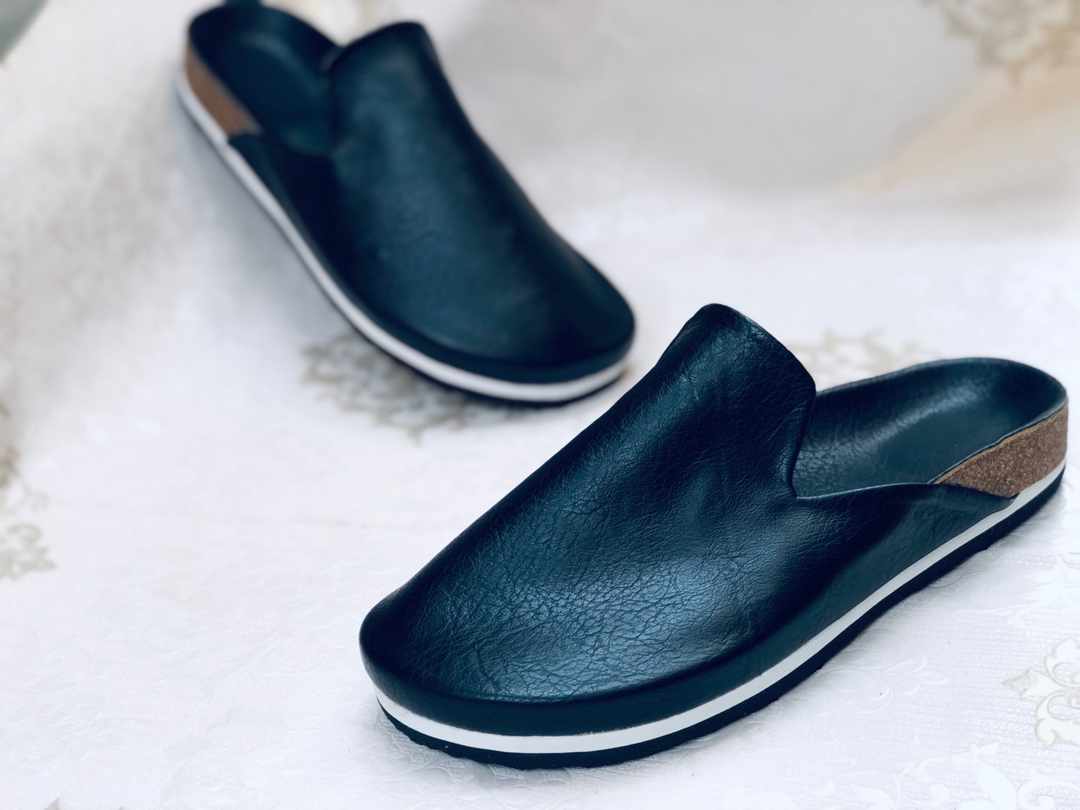 Sportive23ng's tweet photo. I beg you in the name of GOD don't pass without retweeting my hustle 

Handmade shoes 
Available only on pre order 
Price 7k
Nationwide delivery 
Dm or call 08103341630

#Chioma Yaya "PROUD OF ERICA" "NENGI THE ACTRESS" "Yoruba and Fulani" #OsinbajoInGombe "NO LEAVE NO TRANSFER" https://t.co/lViJYk5VgH
