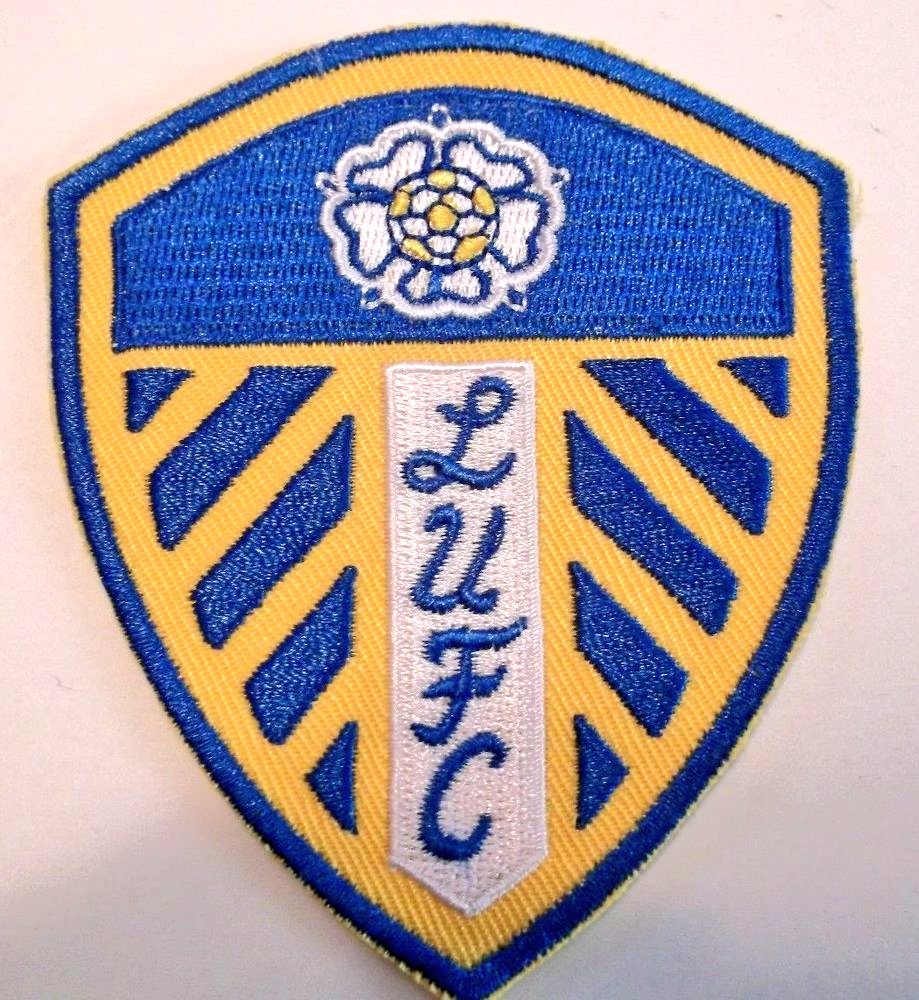 The_Kitsman's tweet photo. 🛡️ What kind of badge person are you?
- TPU
- Silicone
- Embroidered
- Sublimated
Other... https://t.co/DajDLp74vo