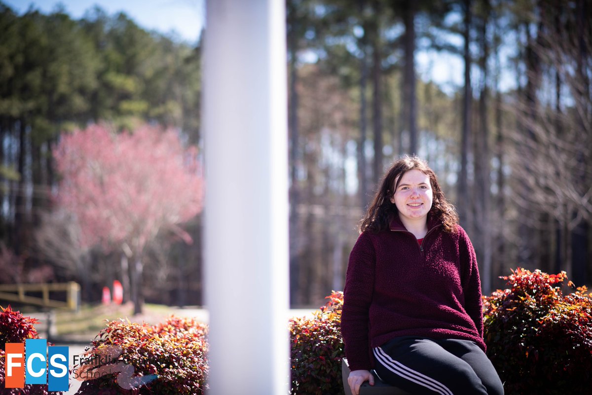 FCSchoolsNC's tweet photo. Sᴛᴜᴅᴇɴᴛ Sᴘᴏᴛʟɪɢʜᴛ | https://t.co/uK3aORMgdz
Cassie Bell | @FHSRedRams https://t.co/38m9dIDac6