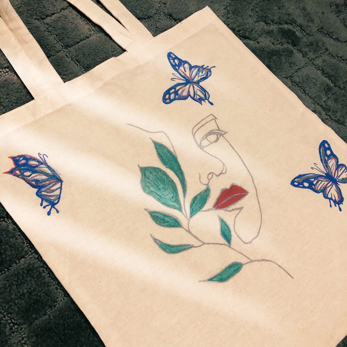 Congratulations to our two winners for the Pawsitive U “Go Green in March” Canvas Bag Design Contest.
#PantherPrideLivesHere
Maggie from <a href="/PittWyndham/">Pitt Wyndham Hotel</a> 
Hellen from @PittTARIF