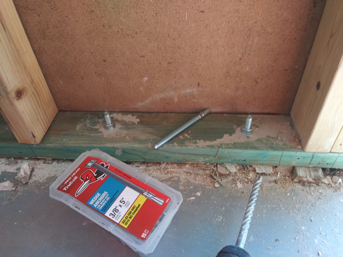 FlyN_Hawaiian14's tweet photo. Got the walls ripped down and anchor bolts in. The contractor that built this addition tried to glue the bottom plate instead of doing it the right way ππ€£ππ€£π #AlwaysFixingShityWork #DoItRightThe1stTime #iTriedToTellYa #iTriedToTellYa https://t.co/rQ7N80GRTv