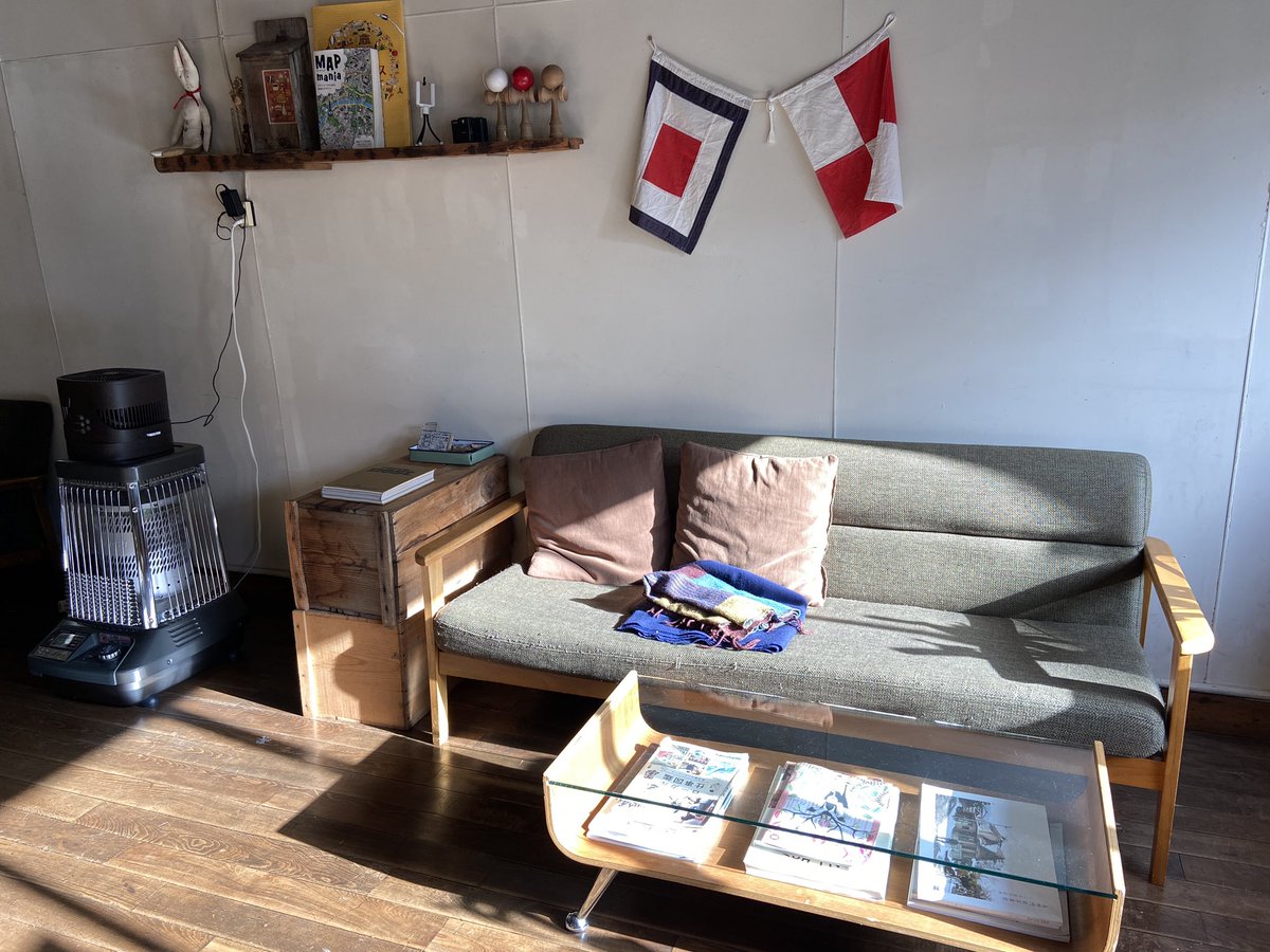 長野市善光寺門前のゲストハウス 1166バックパッカーズ Pa Twitter おはようございます 昨夜は自転車でチェックインに来てくださっ たとってもご近所の県民割駆け込み利用の父娘旅やリピーターの皆さま 今日も来てくれてありがとう 朝のこの時間の光が気持ちいい