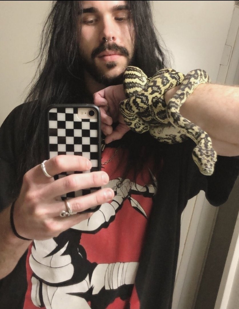 frickanxiety's tweet photo. 🐍 https://t.co/R6AScbRDLi