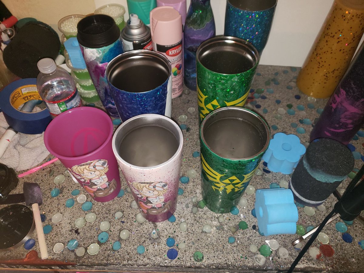 RaesResin's tweet photo. Busy day in the chaos space today XD but I have new items going up on friday and lots of current items in my shop :D take a look if you want https://t.co/niji8eR1qL #furryart #tinytina #gearboxgames #resinart #tumblerartist #etsystore https://t.co/m3rkOAlgBz