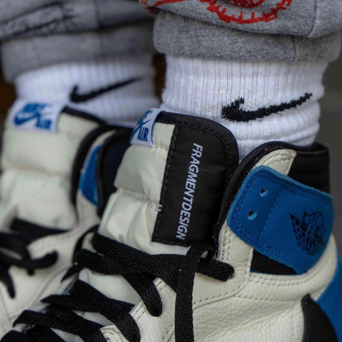 𝐔𝐏 𝐓𝐎 𝐃𝐀𝐓𝐄 A Twitter Travis Scott Fragment Nike Air Jordan 1 Retro High Og Sp Military Blue フラグメント ナイキ トラヴィス スコット Aj1 エアジョーダン1 スニーカー ミリタリーブルー Dh3227 105 詳しくは記事をチェック T