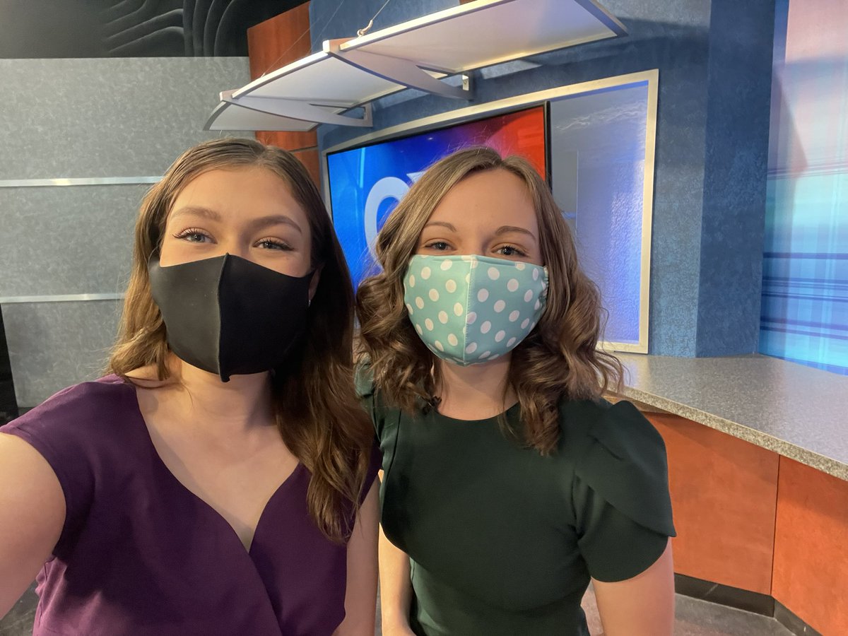 emmaparkhouseTV's tweet photo. 💜IT’S AN EMMA TAKEOVER💚
Tune into @cronkitenews on Arizona PBS TONIGHT at 5:30pm to catch your favorite pair of Emma’s to give you Arizona’s latest news https://t.co/DwGLdeHk4T