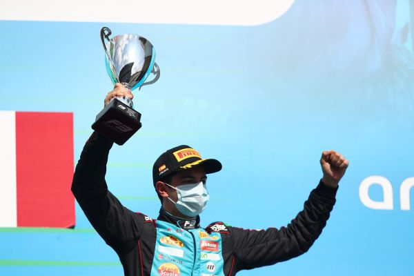 F3 Simulada tweet media