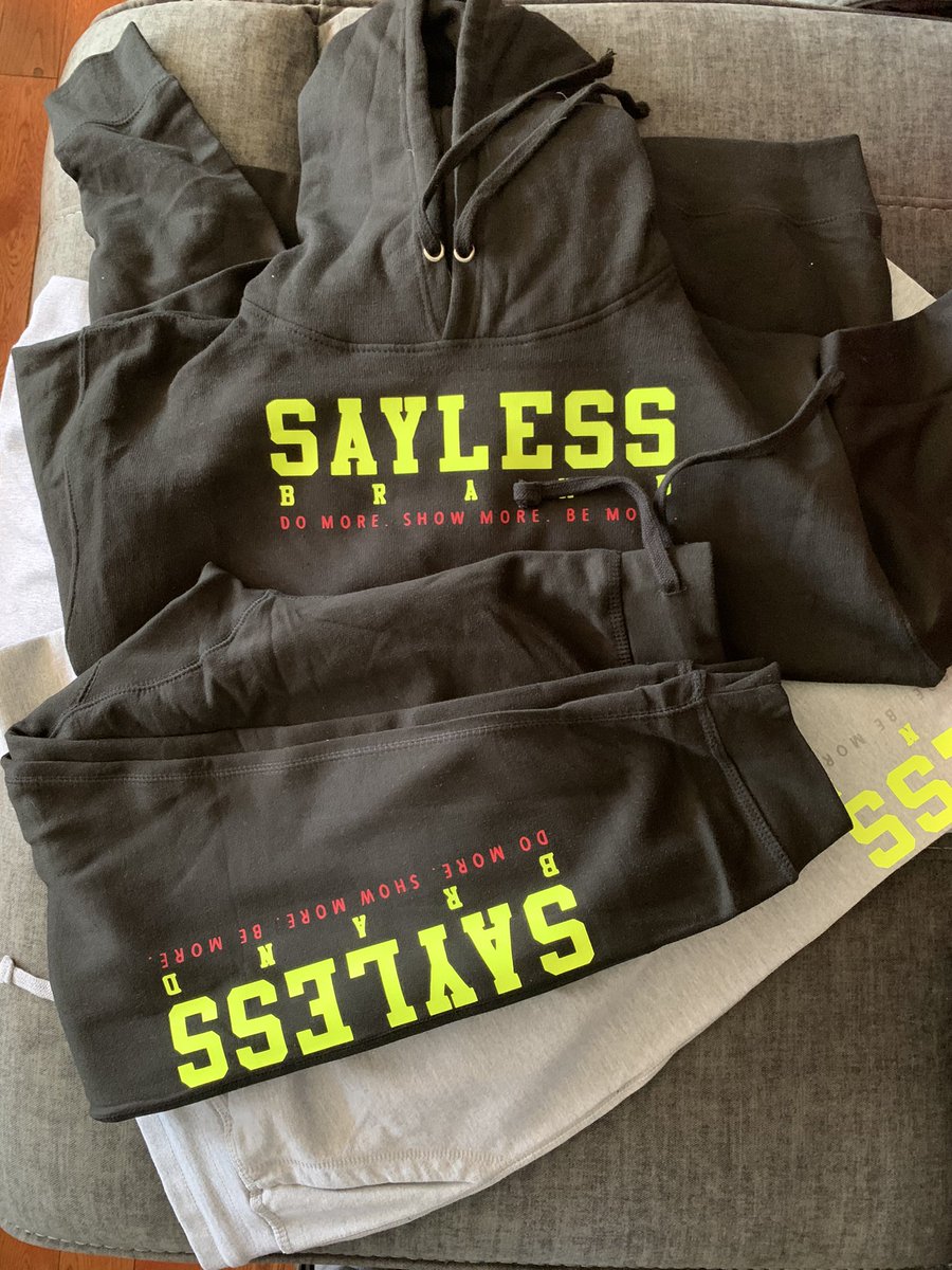 SayLessBrandLLC's tweet photo. Orders are get done!!! #SayLessBrand #DoMoreShowMoreBeMore https://t.co/xvJ7DdgQuC