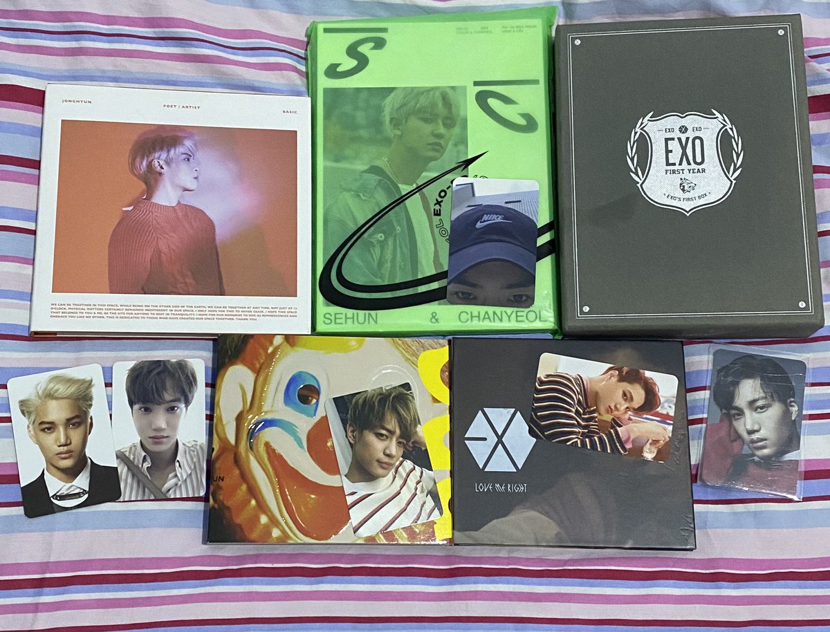 jonginjoon's tweet photo. Thank you so much 🪐 and 🤠 for this mercari go! Everything got here so quickly!!💖💖 of course I forgot to include stuff in the first photo and I needed to take a second🤦‍♀️😂#RedSunReviews https://t.co/Kdzd6zvyuB