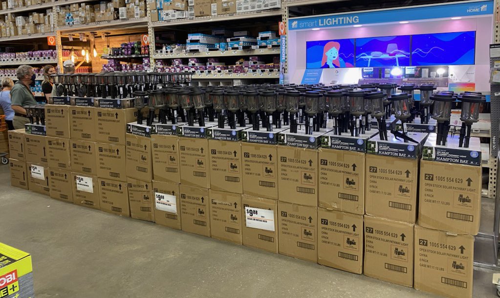 sgaskinshd's tweet photo. ๐ Merchandising at its finest ๐What do you do with all these solar light....make a solar train of course. Looks fantastic! #solarlights #bulkitout @leighmartin44 @louiszager3 @jeffjamesthd https://t.co/EytrzSgiNh