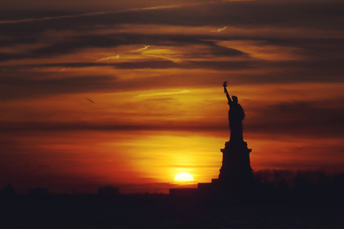 Sunset in the New York City harbor tonight behind the Statue of Liberty while out on a tour with <a href="/NYmediaBoat/">New York Media Boat</a> #newyork #newyorkcity #nyc <a href="/statueellisnps/">Statue of Liberty NM</a> #statueofliberty #sunset