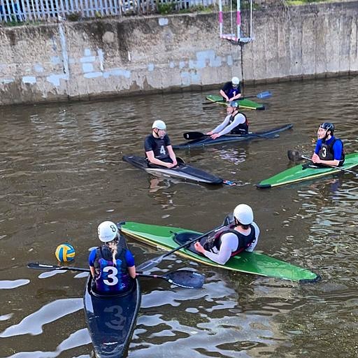 Back on the water!

#CanoePolo #Poplar #PoplarUnion