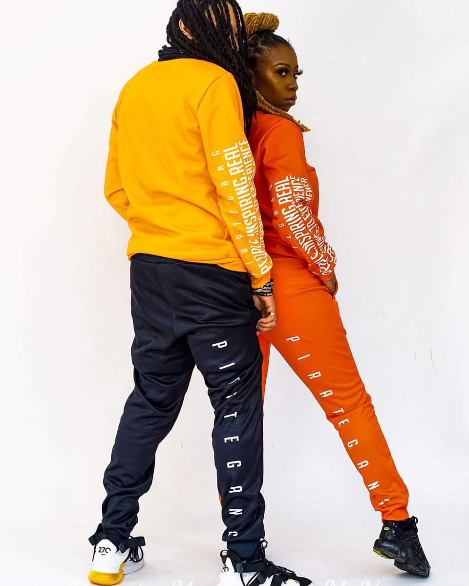 __caliburghbree's tweet image. Hoist The Colors 🏴‍☠️🧡💛

Building our network so we can have exclusive events, photoshoots, merch and more for the people on the inside. 

Email List will receive updates first!!!

@PGEntLLC
@PirateGang412
@ThePGShantyShop

Reply or DM your email to #JoinOurNetwork 🏴‍☠️