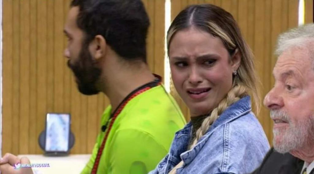 bembsss's tweet photo. Sarah votando na julliete na semana passada/ Sarah indo pro paredão essa semana
É genge... o mundo realmente da voltas... #BBB21 https://t.co/zaRstl6FNU