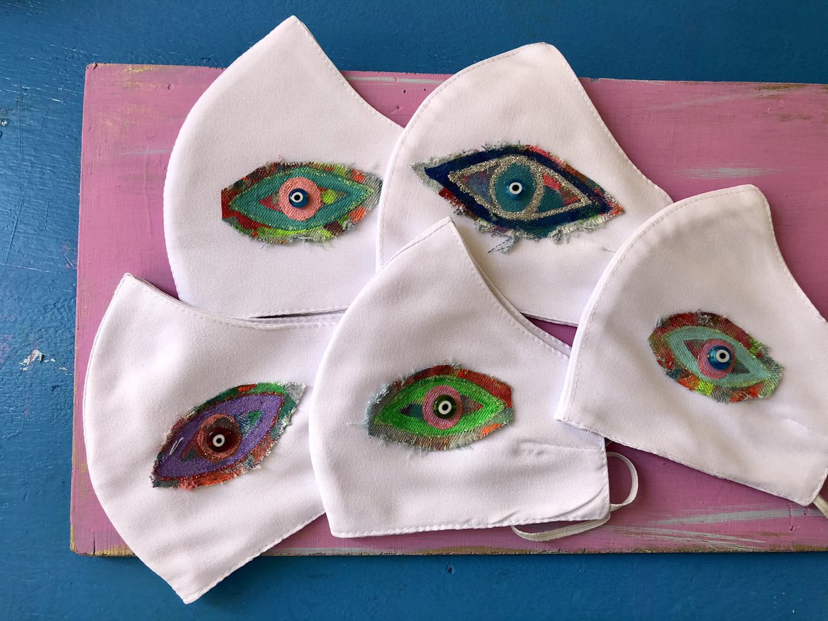 antonellafarahl's tweet photo. Nueva colección de #Tapabocas pintados a mano por mi 🧿💘💕

https://t.co/mLkNKZJ3pW https://t.co/CaVzVXRaWl