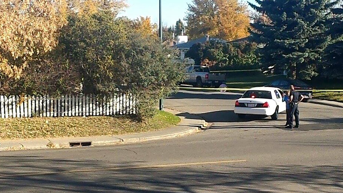 MarcoCastellon0's tweet photo. A man has been charged with homicide following a fatal shooting saturday that left a 30 year old man dead, despite first responders efforts and investigators believed the victim and accused knew each other. 
#RTBNNews #Police #Calgary https://t.co/ttbzWk48Yp