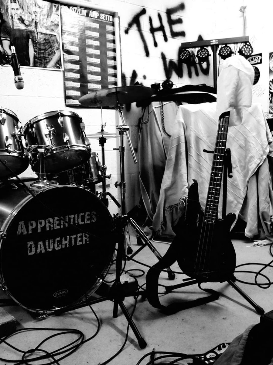 apprenticesdau1's tweet photo. Waiting,  just waiting..... https://t.co/zCbHU9yRyJ