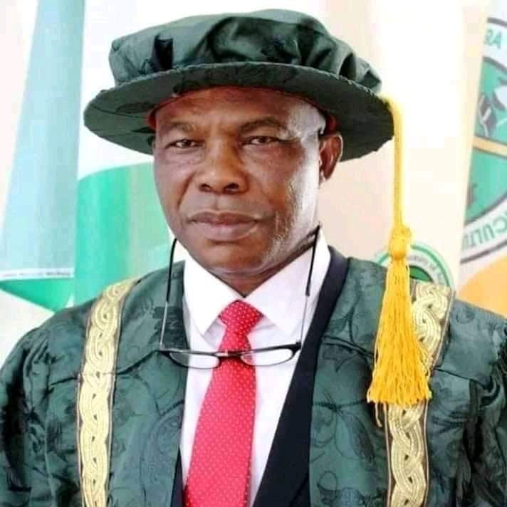 absuvilla's tweet photo. Sad: Former MOUAU VC ,Prof Francis Otunta dies in auto crash.

Local reports says former  Vice Chancellor of Micheal Okpara University of Agriculture ,Umudike ,Prof francis Otunta is dead ,the learned fellow was involved in ghastly accident today 30th March 2021 while his wife https://t.co/8g1gV4Q4ZJ