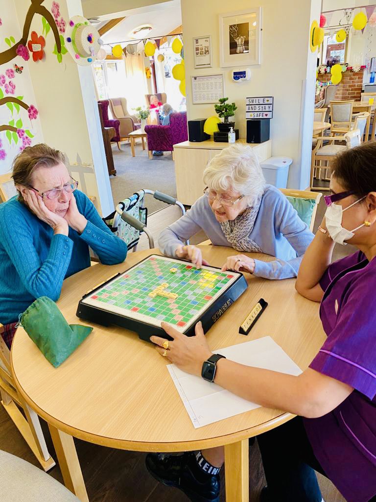 Dawson_Lodge's tweet photo. Enjoying the sunny weather and a game of scrabble 🌞🌼🌻 ☀️ #tuesdaytreat #scrabblegame #wellbeing @Dawson_Lodge @AnchorHanover @carehome_co_uk @CareQualityComm https://t.co/XL4biCHH1s