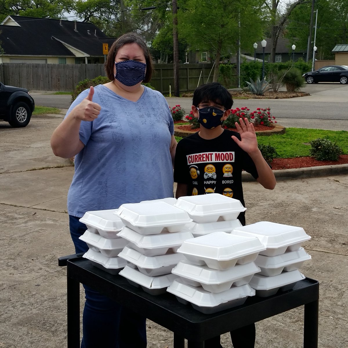 TheMercyTree's tweet photo. A BIG "Thank You" to our friends at Lakeside Lutheran Church for providing delicious lunches for our clients today!  We are very grateful for their partnership in ministry. https://t.co/eBENFYemOt