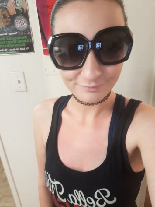 I got new shades...that is all😍 https://t.co/unxFBKsh4Y<a href="/tag/tiktok"class="tags"><span>#tiktok</span></a><a href="/tag/sarashangrila"class="tags"><span>#sarashangrila</span></a><a href="/tag/bussitchallenge"class="tags"><span>#bussitchallenge</span></a>