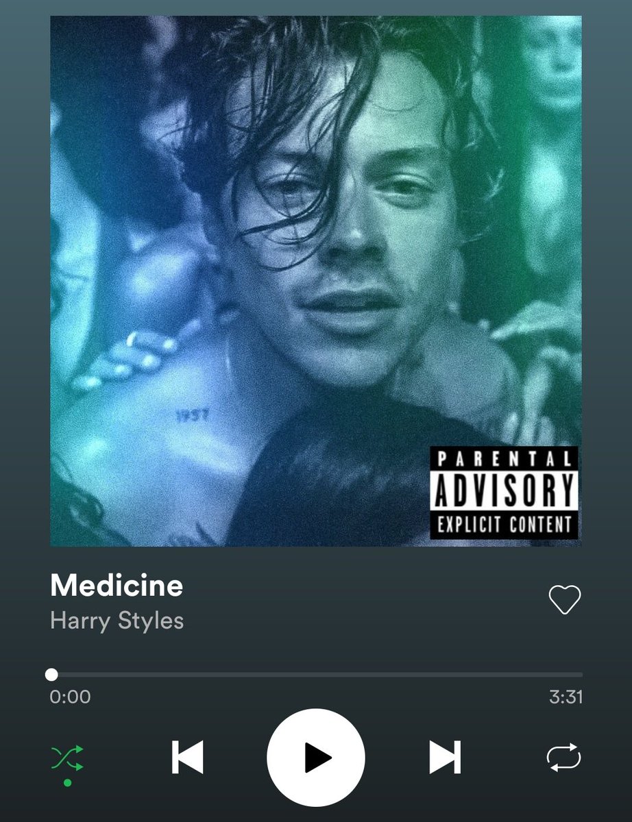 SHOUIS94's tweet photo. ¿FINE LINE O MEDICINE?

#TOP50LOUISTOMLINSON https://t.co/j3tJL7hNb3