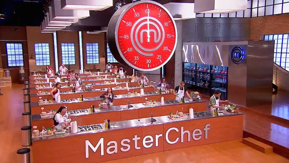 iloveshl's tweet photo. •Au Larry•

Harry y Louis fueron elegidos para participar en el concurso, Masterchef. Los competidores compiten por un premio de $1.000.000 de pesos. 

Donde Louis solo quiero ganar y llevarse la plata
O 
Donde Harry quiere divertirse y pasarla bien https://t.co/f4ycBSzvDY