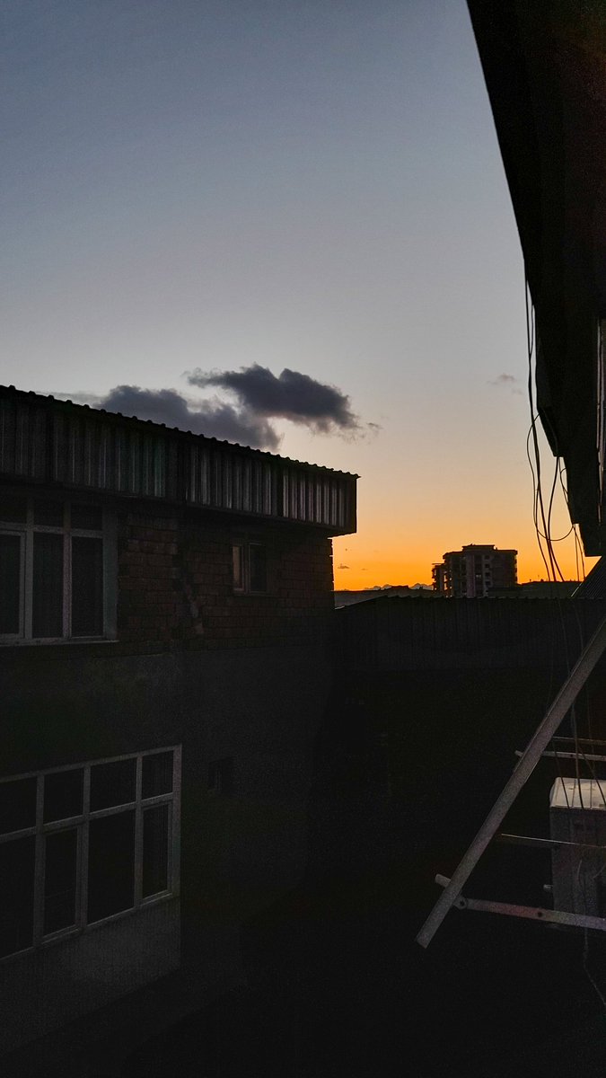 Ben herkessiz yaparım bana çok güvenmeyin.😌