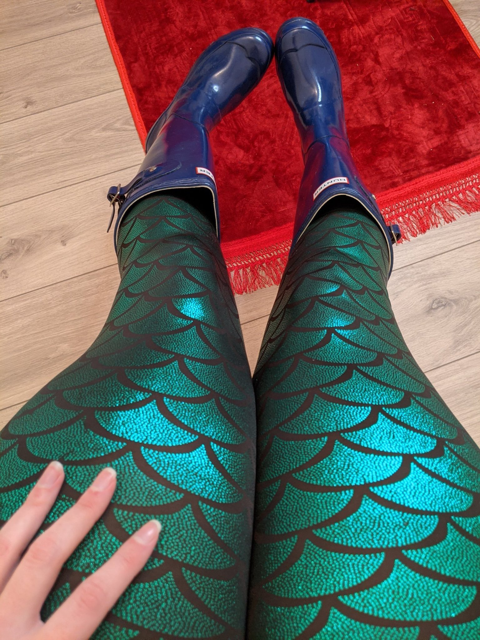 3 pic. Feeling like a mermaid on #InternationalMermaidDay! 😏😄💖 #boots #bootsaddict #rubber #rubberboots #rubberfetish #pvc #bootfetish #長靴 #catsuit #bodysuit #wetlook #wetlookleggings #wetlookpants #nylon #nylons #nylonfetish #nylonjapan #zentai #zentaifetish #ゼンタイ #全身タイツ https://t.co/aJLa3DsYOf