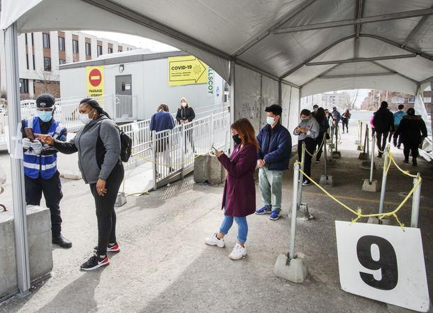 Canada’s third wave of #COVID19 is seeing more middle-aged people sent to hospital — driven by variants.

tgam.ca/third-wave-hit…