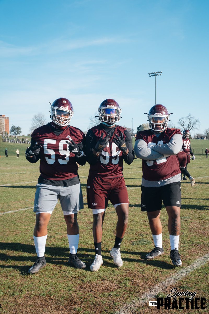 📂Photos 📸
 └📁 Spring Ball 🏈 
      └📁 Day 1 🔥 

#MatterofPride #E2W #Springball