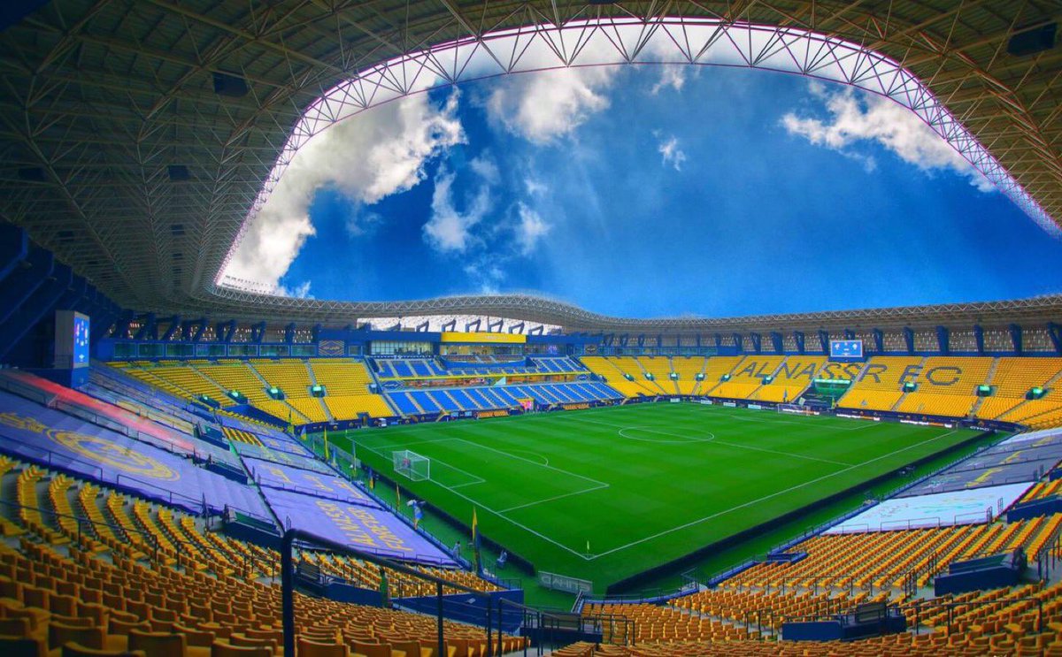 منار الرياض على تويتر: هلال حاقد يهدي بيتروس حذاء عليه علم السعودية والبرازيل. بيتروس لحسن نواياه ينشر شكره وصاحب الهدية يحذف حسابه من تويتر. وظيفة عصابة يجب مواجهتها. يريدون النيل.