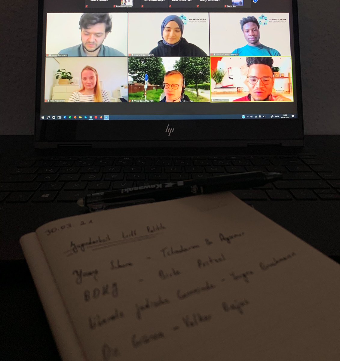 youngschura's tweet photo. Was passiert wenn man einen jüdischen Verband, einen katholischen Verband, einen muslimischen Verband und die Politik zusammenbringt? Eine bereichernde Dikussion über gesellschaftliche Partizipation postmigrantischer Jugendliche. #Jugendarbeit #Niedersachsen https://t.co/RErzyVWvsw