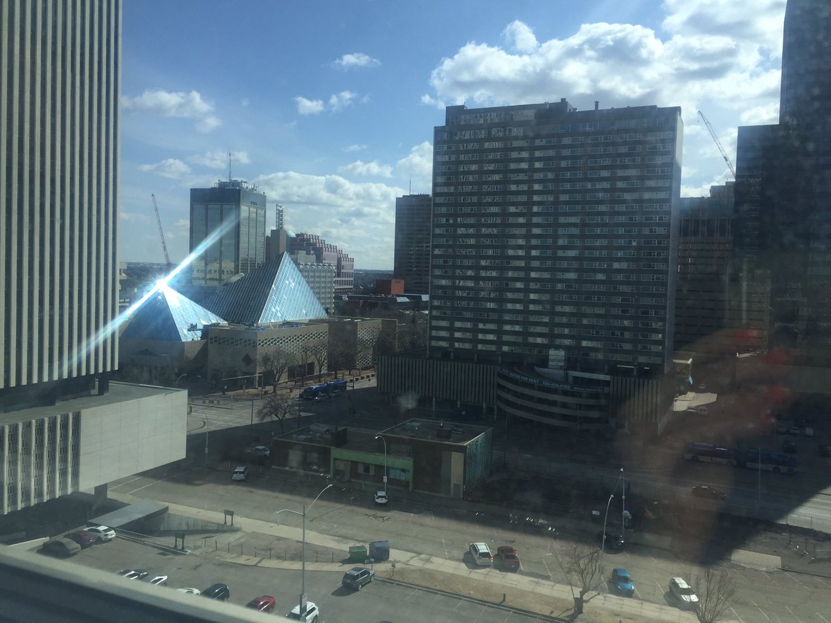 LisaBaroldi's tweet photo. Oh, hey office, Iโve missed you and looking out of this window at the core. It feels good to be back after a stint at home only. Thanks to all who keep this building safe and operating to the nines. #yegdt #epcortower #offices #flex #safespaces https://t.co/Qh2ze8vCFw
