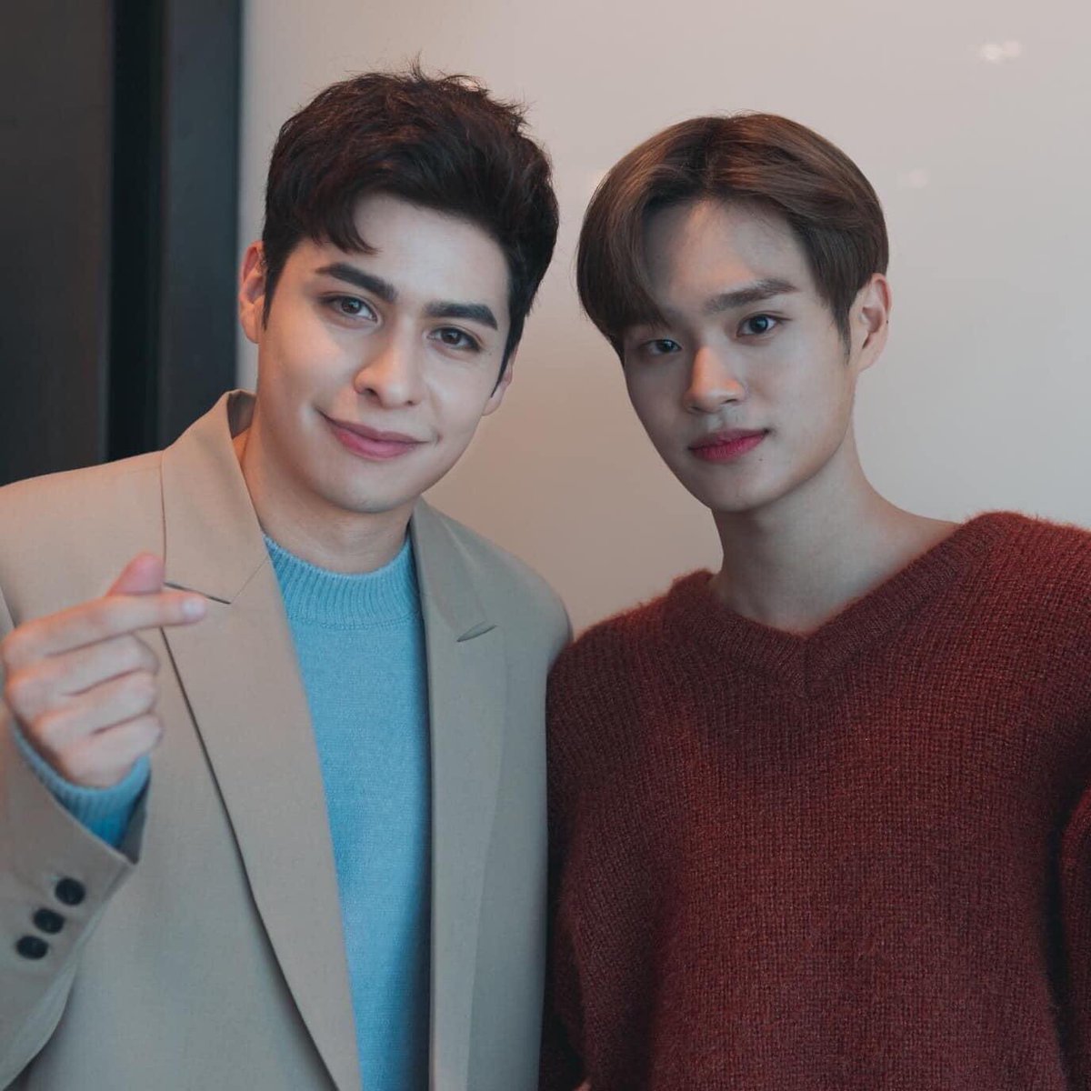 krabbit_news's tweet photo. [INFO]🔖 

#ChristianBurgos, el mexicano más famoso en Corea del Sur, grabó un mini #Kdrama con #KimSiEun, mejor conocida como #YukJo en Love Alarm, #LeeDaeHwi de #AB6IX, #KangMinAh también conocida por su papel en #TrueBeauty como #SooAh.. entre otros 
[+]

#kpop #actores https://t.co/Sx4TYsqXAR
